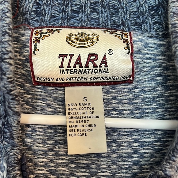 Vintage Blue White Beaded Snowflake Christmas Sweater Small - Picture 2 of 9